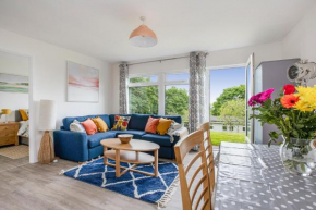 328 Norton Park, Dartmouth